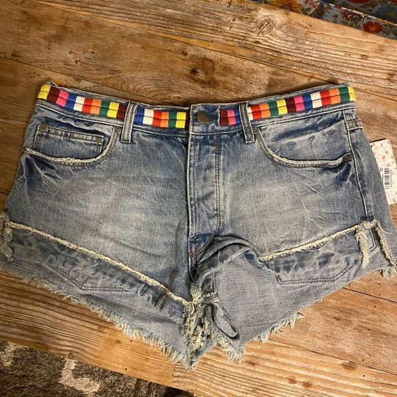 Free People 9102 Eliot Embroidered Denim Shorts - Picture 1 of 4